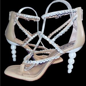 GIANNI BINI Venita Aspen Esme Leather & Pearl Shoes Heels Women’s Size 6.5 NEW